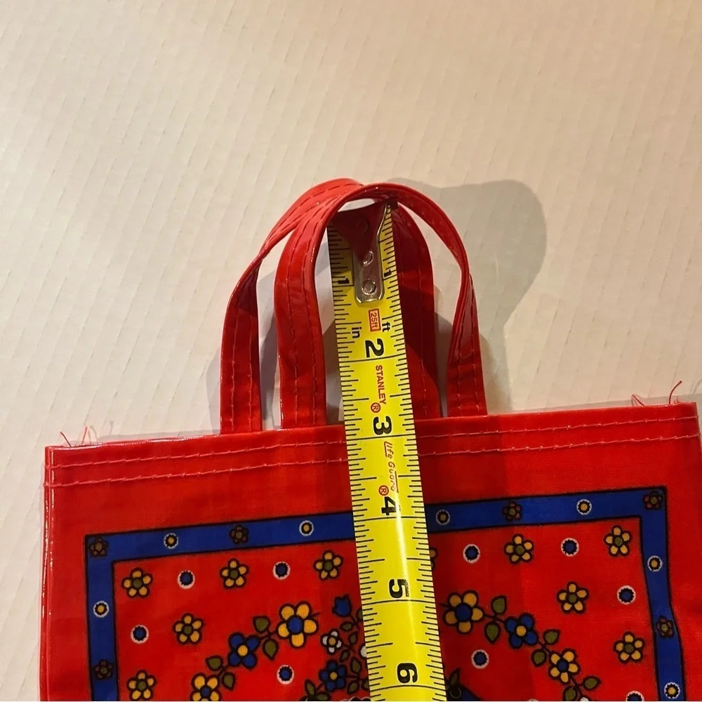PVC Scandinavian Design Floral Hearts Tote Farmers Market Bag Small